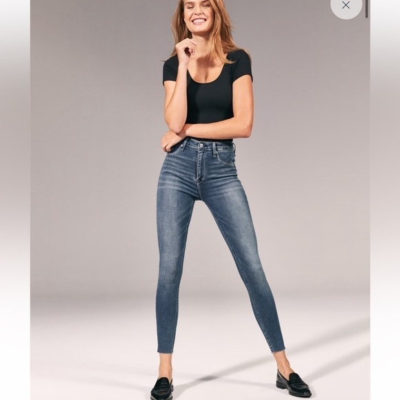 ABERCROMBIE + FITCH Women’s High Rise Jean Legging SUPER SOFT and Stretchy! - Picture 2 of 10